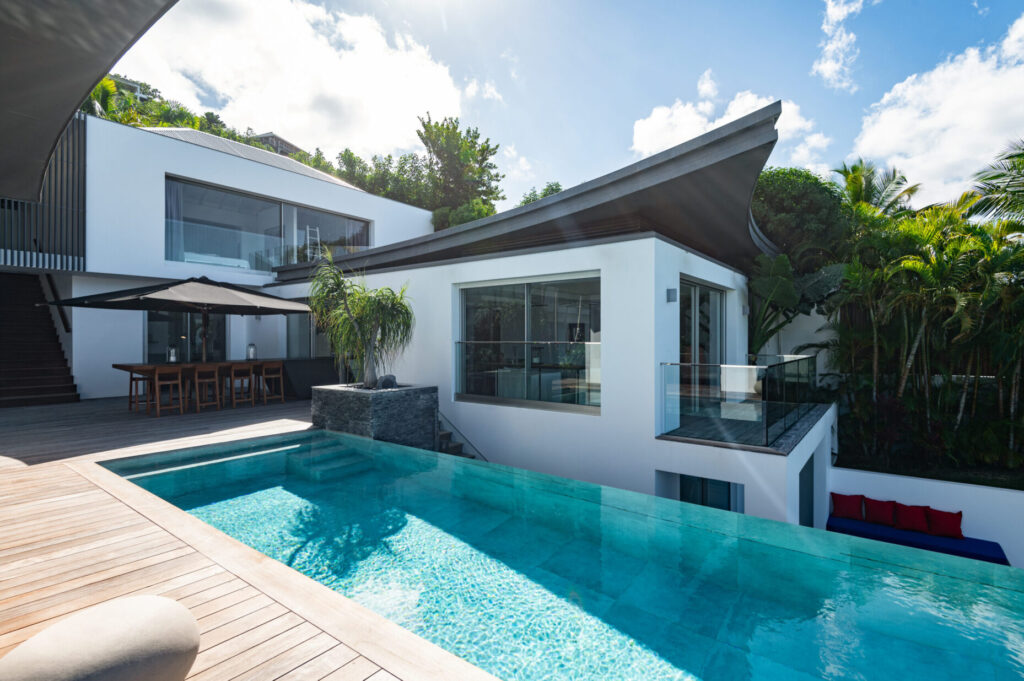Infinity pool beside the modern Villa Wings St. Barts residence.